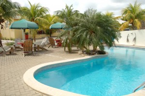 Zwemmen in vakantiehuis curacao