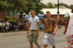 Samen stage lopen curacao